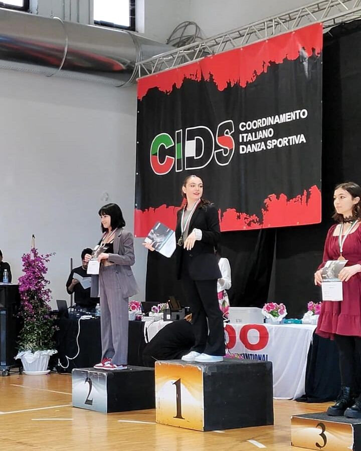 4c378101-eb86-4802-86e9-1d961bed54da.jpg