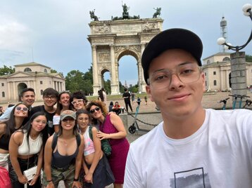 0971fb9e-f3ec-435a-93ca-dfb60676775e