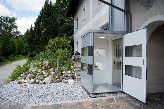 0540c0bd-6c11-4ff5-b457-d7e67a8bff63