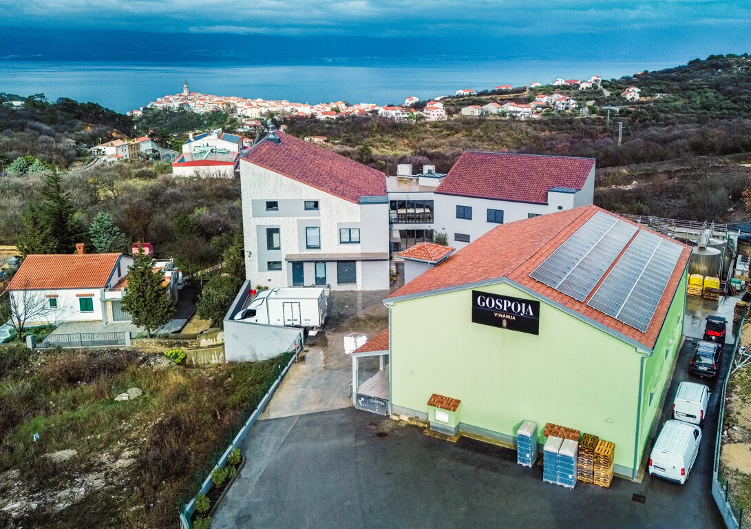 7dba105f-6d2e-43ac-9f55-0f5018b1f548