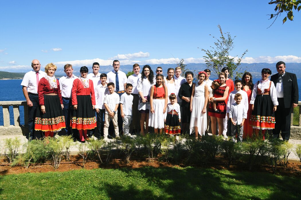 e2adb242-97dc-4f61-91a9-b07a108e0abd