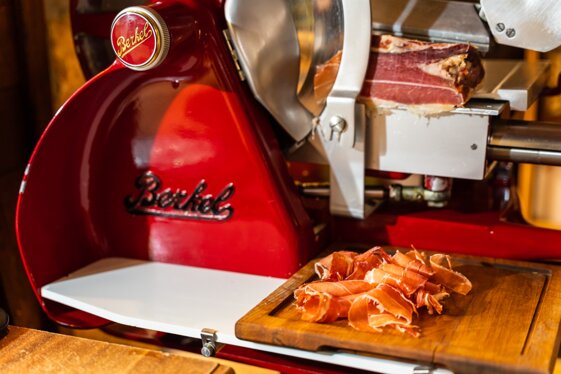 71fe691a-0408-4062-95a5-498dd4fad236