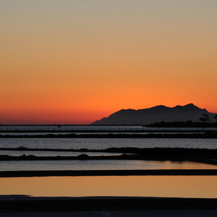Tramonto dalle Saline di Trapani Tramonto dalle Saline di Trapani Tramonto dalle Saline di Trapani Tramonto dalle Saline di Trapani