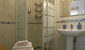 Camera doppia con bagno privato Trapani b&b Trapani La Casa di Paola Suite Romantica