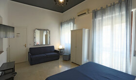 Suite Blu camera quadrupla e colazione Suite Blu camera quadrupla divano letto e bagno privato