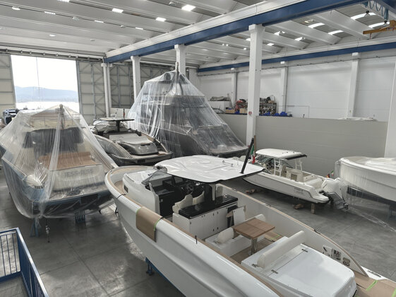 a7059378-aa5b-4ea7-a9b1-c6ab87b38069