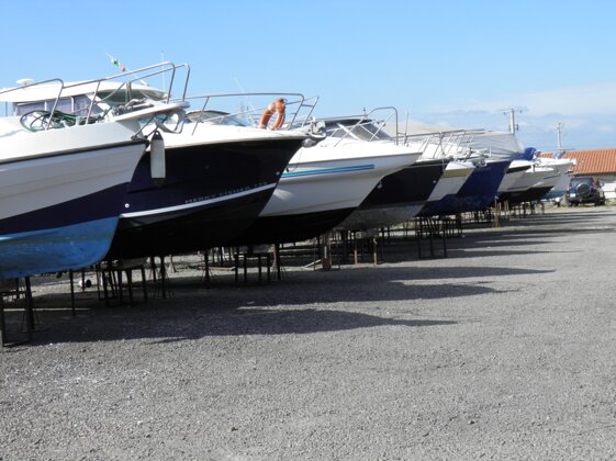 b25870fd-2ac3-46d9-85d7-38faa80f42d1