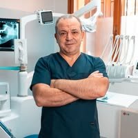 IL DENTISTA: LO SPECIALISTA DEL NOSTRO SORRISO IL DENTISTA: LO SPECIALISTA DEL NOSTRO SORRISO