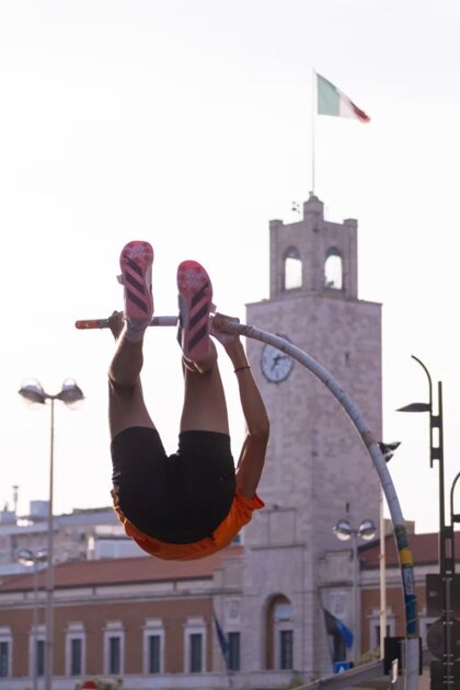 57dc8a99-cd4b-4166-a940-f60b2a25eb6f 57dc8a99-cd4b-4166-a940-f60b2a25eb6f