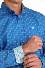 camicia-uomo-con-fantasia-sul-blu