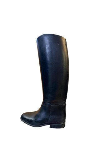 stivale-in-cuoio-e-suola-in-gomma-usato