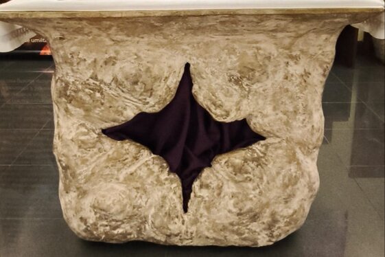 ab62f9f2-2348-40f0-9a5d-8933fe6f7d57