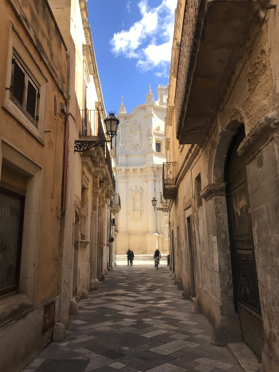 lecce vicolo.jpeg