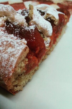 crostata con marmellata fatta in casa