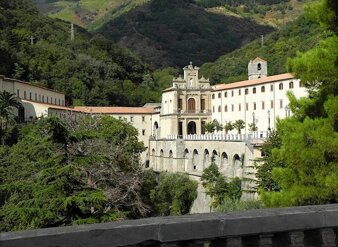 eac81c4c-60c0-4f1e-a3ca-4fbee30d5670 eac81c4c-60c0-4f1e-a3ca-4fbee30d5670