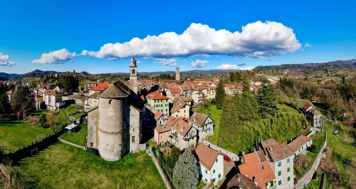 sfondo sassello.jpeg sfondo sassello.jpeg