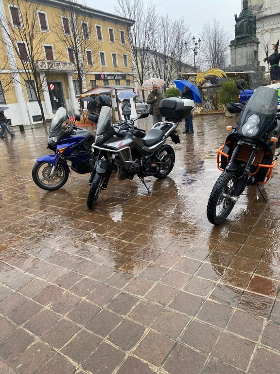 d359c94b-fae2-4d0e-bb5d-e13b7b1abf3e