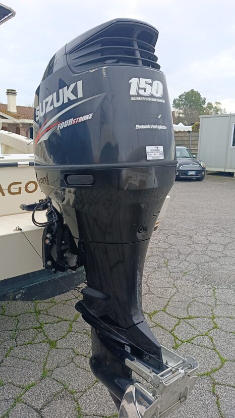 Suzuki DF150 Suzuki DF150