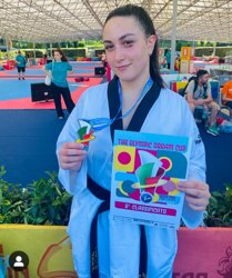 87b3fefd-a569-479a-a928-926253ac2e64