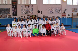 8f7d495c-b1bb-4f02-b378-b33c3b42f03e