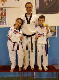 bad00cef-5396-44a7-9db9-8d235d1691fb