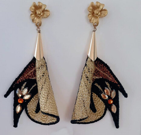 efd8b882-ce8f-4245-aa67-73f74b347b14