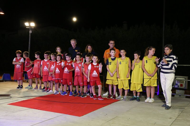 ec87ca6e-5dd9-48c1-a36b-6caf3cc260d2