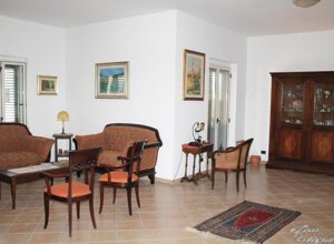 074bc3a4-9e47-44b6-bd0e-c93bf7df9fd1