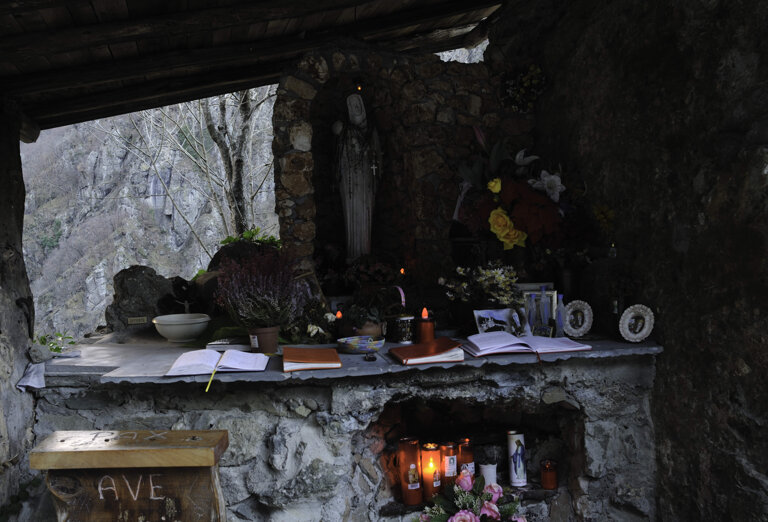 dbec0b78-ca53-47f2-89dc-76b2c8dc9345