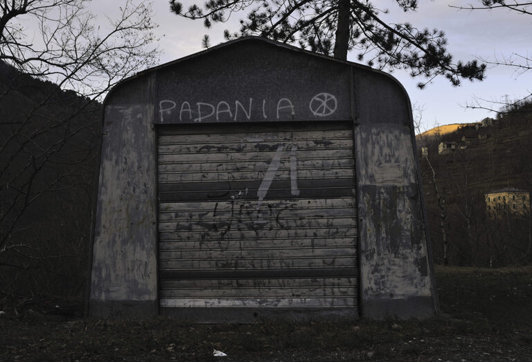 bb9c5df1-8e04-4fff-bddd-2e326b80bcc8