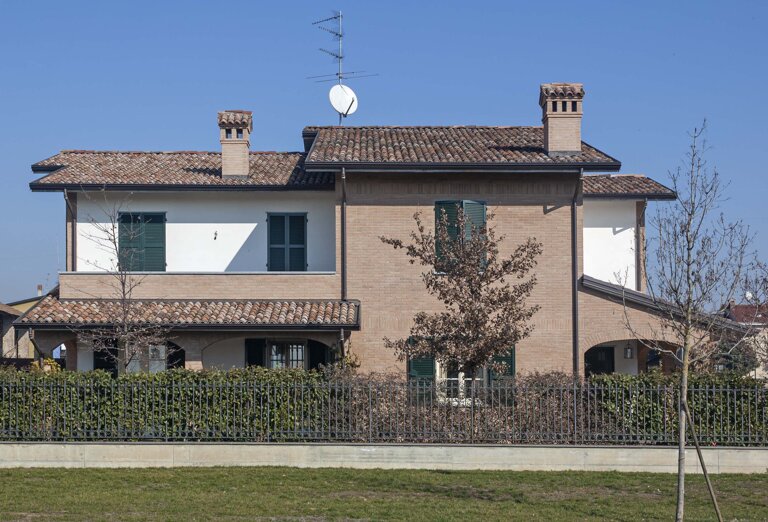 6fb22807-ca42-4f7c-9e9f-611a7587a584