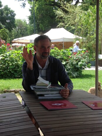 65b6d2b7-5498-4041-91bc-57c7cdf63afe 65b6d2b7-5498-4041-91bc-57c7cdf63afe