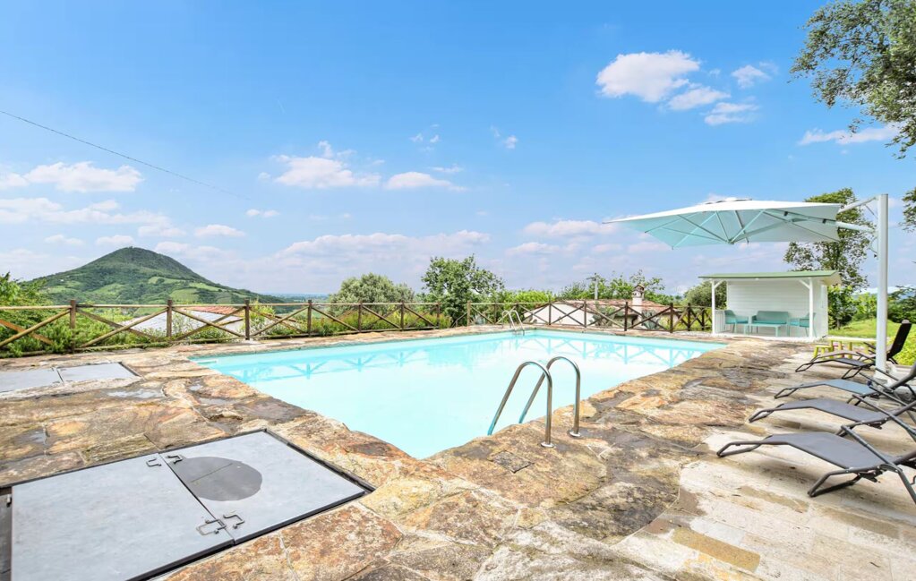 piscina.jpeg