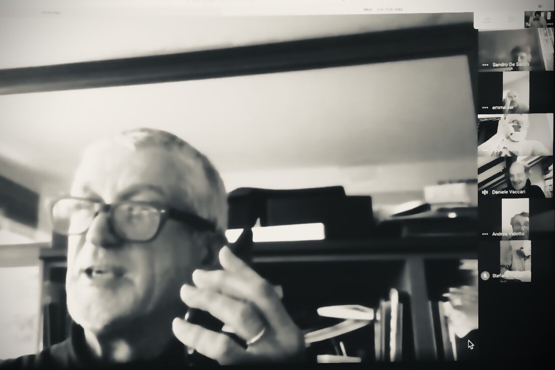 L'imperativo &egrave; RESTARE A CASA, ma lo spettacolo deve continuare!