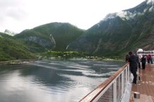 8cb586f5-993e-4766-8cb8-f79349064c89