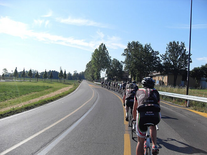 15643123219_43604d70a9_z