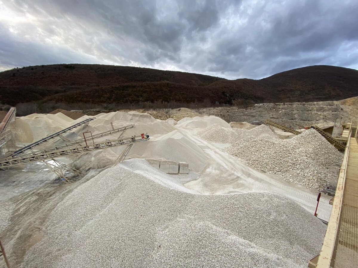 9f7c4153-a8bd-4f54-9d7d-83078a72427c 9f7c4153-a8bd-4f54-9d7d-83078a72427c