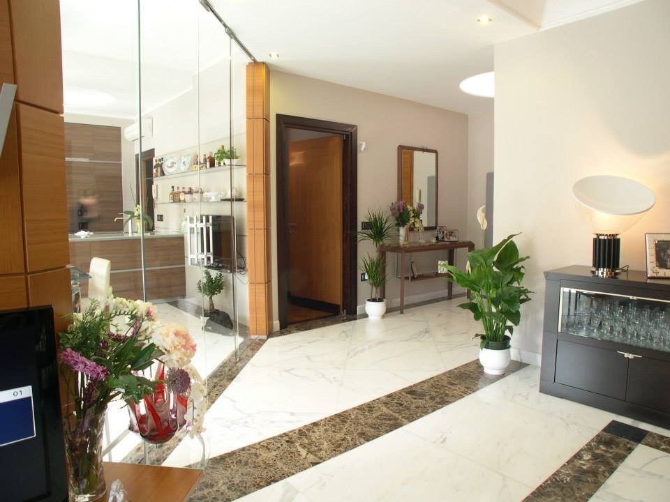 1947834_673924342671205_1723887422_n