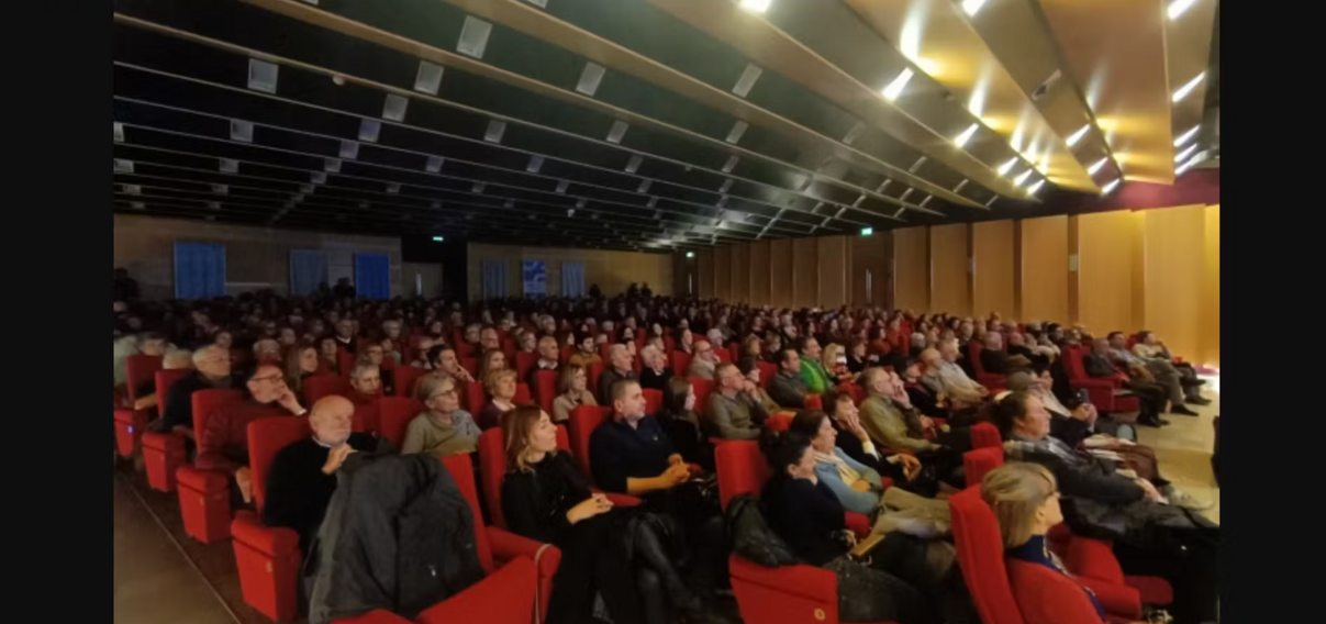 cc4bd913-7cce-4c45-8531-892d461894d8