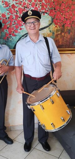 a73c8d37-ecfc-49b8-af69-f54b7b9dc2e9