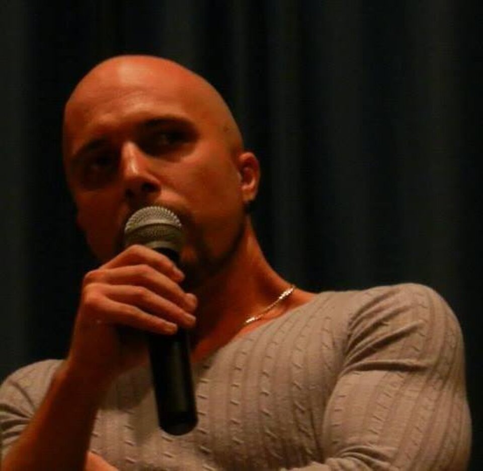 601119_10202152156742877_2007946940_n