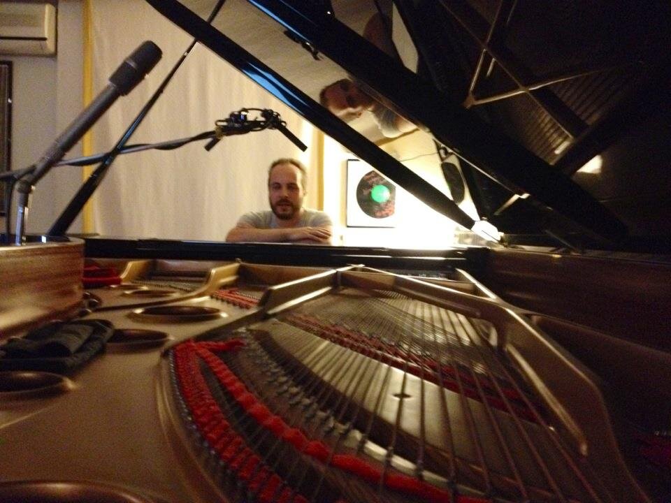 179140_3843349015288_1221351190_n