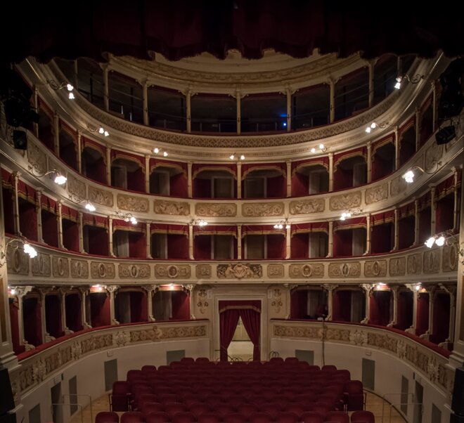 3a940c35-25d7-40da-8a5d-5e823bce4923