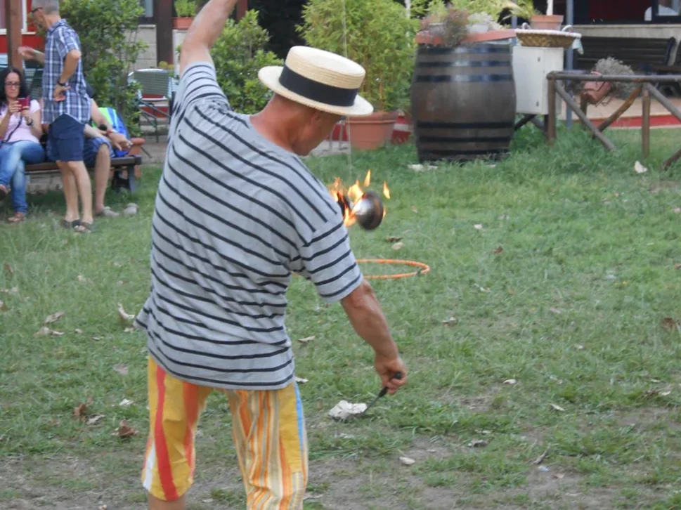 6b2a69e9-e2dc-493e-9d36-86f7ddd7819b