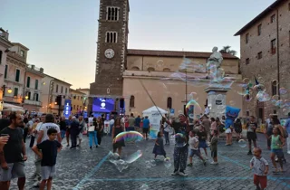 bimbo%20pinocchio.webp bimbo%20pinocchio.webp