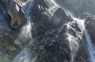 9e89faf3-1988-4c51-a785-fb33ac64c80b