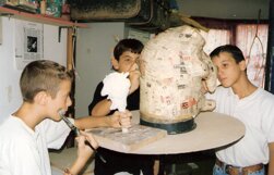 e6c25238-55f2-4195-b30e-3dcda251dd51