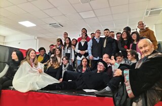 9af5bb77-0328-4506-a1b9-b1baa06d4f79