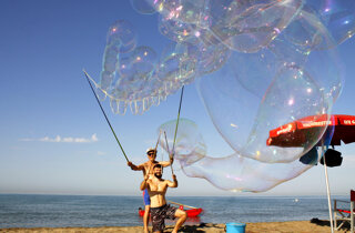 ee11dc70-bba2-4a82-84c4-233371ca2708