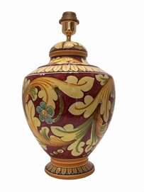 Lamp 2nd dim ornate red